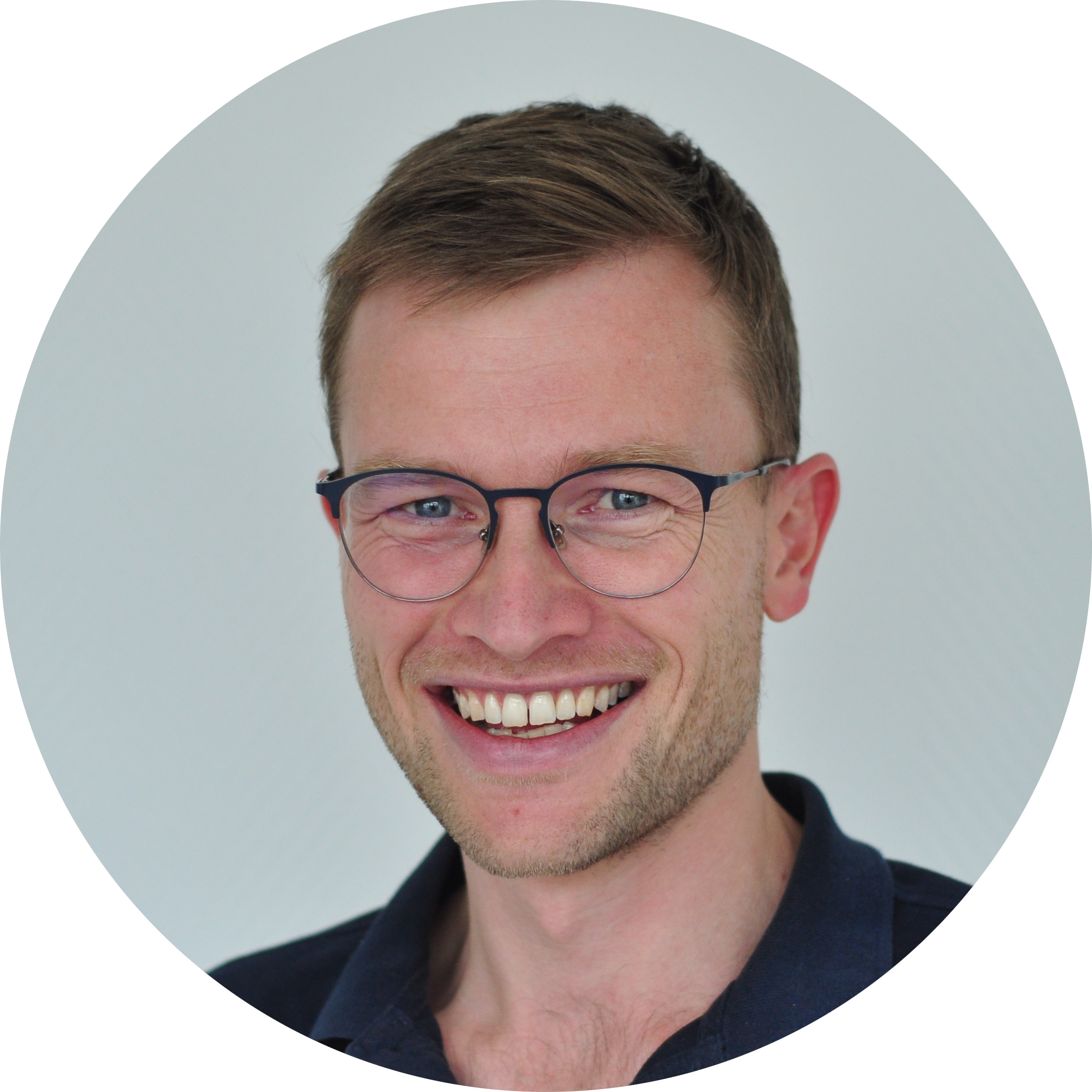 Herr Dr. med. Sebastian Küsters, Arzt